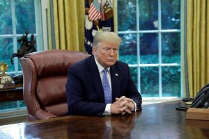 El presidente Donald Trump dijo hoy que tiene confianza en el Senado de su pa&iacute;s con respecto al juicio pol&iacute;tico que se ha abierto en su contra y cuyas reglas fueron aprobadas esta madrugada