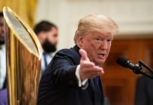 Miles de funcionarios públicos han perdido sus empleos por acusaciones de corrupción pública similares a lo que Trump ya ha admitido