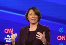Durante el debate demócrata, las dos mujeres que se postulan para la presidencia prometieron hacer, solas, lo que Washington hasta ahora no ha logrado: bajar los precios de los medicamentos recetados.
