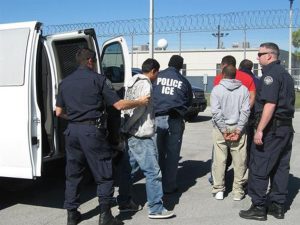 Dos ciudades y un Condado del sur de California violaron la aplicaci&oacute;n de la ley santuario de este estado luego de que agentes policiales de estas localidades entregaron a indocumentados a Inmigraci&oacute;n