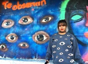La artista pl&aacute;stica y activista feminista mexicana Isabel Cabanillas fue asesinada hoy de un disparo a la cabeza en el centro de Ciudad Ju&aacute;rez
