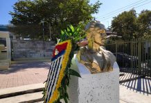 Escolares de Miami desfilan en honor a José Martí por su natalicio