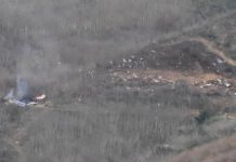 El helicóptero se estrelló contra una ladera y estalló en llamas al tener todavía una gran cantidad de combustible porque apenas lleva 40 minutos de vuelo.