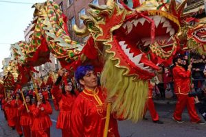 El barrio neoyorquino de Flushing, conocido por albergar una de las mayores comunidades chinas de la ciudad, ha anunciado la cancelaci&oacute;n de la festividad del A&ntilde;o Nuevo chino, prevista para este s&aacute;bado