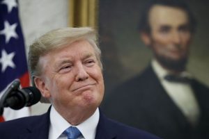 Grupos defensores de migrantes se concentrar&aacute;n este 2 de febrero en la frontera de Tijuana con Estados Unidos para quemar una figura de cart&oacute;n que representa al jefe de la Casa Blanca, Donald Trump.
