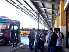 México avisa que no entregará salvoconductos a la caravana de hondureños El Gobierno de México avisó este miércoles que no entregará salvoconductos para que los miembros de la nueva caravana de migrantes hondureños puedan atravesar el país con destino a Estados Unidos