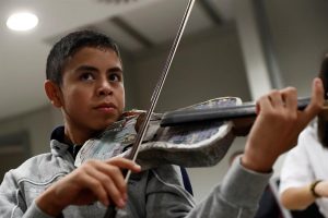 La Orquesta de Instrumentos Reciclados de Cateura, formada por j&oacute;venes de entre 11 y 25 a&ntilde;os, est&aacute; de gira por Espa&ntilde;a