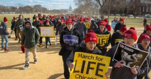 El presidente Donald Trump se dio este viernes un ba&ntilde;o de masas en la mayor marcha antiabortista anual del pa&iacute;s