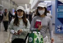Estados Unidos aconseja a sus ciudadanos "reconsiderar viajar a China" por coronavirus Estados Unidos elevó este lunes al nivel 3 la alerta de viaje para China y recomienda a sus ciudadanos que "reconsideren viajar" a este país por el brote de coronavirus