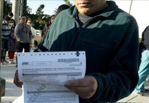 California urge a sus residentes a tramitar el Real ID antes de octubre Las autoridades de California urgieron este martes a los residentes del estado a no estropear las próximas vacaciones navideñas y tramitar desde ahora el Real ID