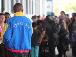 La Organización de Venezolanos Perseguidos Políticos en el Exilio alentó este martes a la comunidad venezolana en Estados Unidos a ayudar y ser solidarios con los más de 400 venezolanos detenidos en centros de inmigración