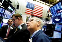 ¿Está Wall Street sobrevalorado? Los directores financieros creen que sí Si bien los altos ejecutivos son optimistas con respecto al momento económico que atraviesa Estados Unidos y casi el 70 % cree que la economía continuará mejorando durante 2020, solo el 23 % cree que las condiciones serán mejores de aquí a un año.