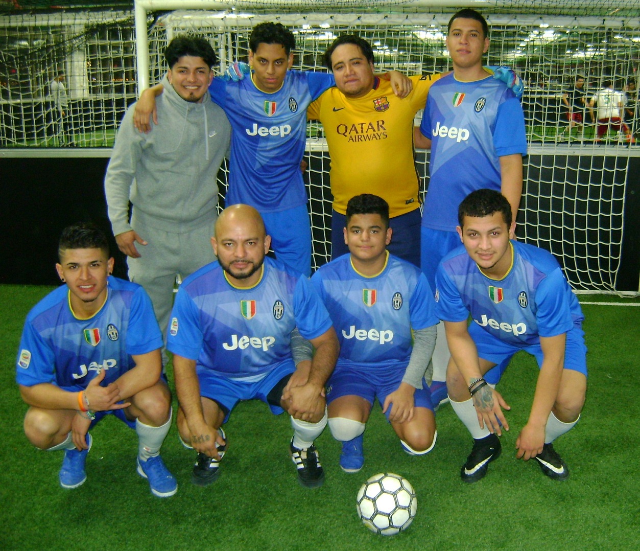 Los integrantes del aguerrido sexteto Brooklyn Boys, quienes están dando guerra y buscando recuperar el liderato en la Liga Mexicana de Fútbol, Brooklyn, Sunset Park. (Foto: Buki Chapin)