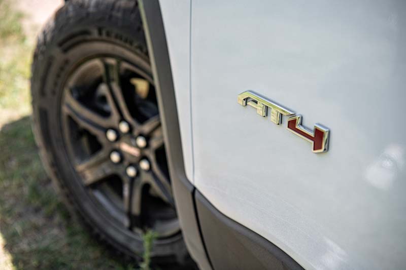 2020 GMC Acadia AT4.}