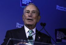 El exalcalde de Nueva York y candidato en las primarias demócratas, Michael Bloomberg, dio a conocer este miércoles su plan para expandir y salvaguardar el acceso a servicios reproductivos