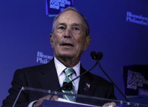 El exalcalde de Nueva York y candidato en las primarias demócratas, Michael Bloomberg, dio a conocer este miércoles su plan para expandir y salvaguardar el acceso a servicios reproductivos