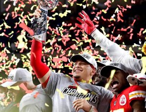 Los Chiefs se acreditaron el t&iacute;tulo de campeones del Super Bowl LIV y el de la temporada n&uacute;mero 100 de la Liga Nacional de F&uacute;tbol Americano.