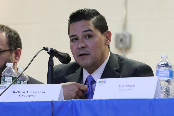 Carranza, ha propuesto la retirada de este requisito para favorecer la entrada de un mayor número de estudiantes negros y latinoamericanos.