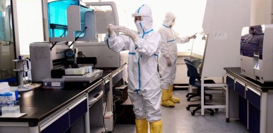 Las dos personas dadas de alta figuran en la contabilidad que manejan los Centros para el Control y Prevención de Enfermedades (CDC, en inglés) de casos confirmados.