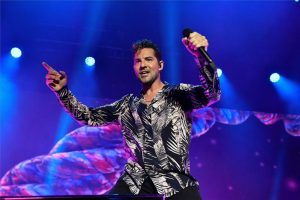 El cantante español David Bisbal, regresará a la isla para presentar su mas reciente tour "En Tus Planes" el 9 de octubre de este año en el Coliseo de Puerto Rico.
