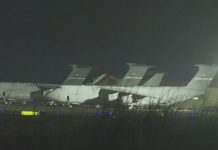 Dos aviones con cerca de 350 estadounidenses evacuados de la ciudad de Wuhan