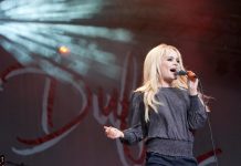 Duffy prepara un documental con Disney para hablar de su secuestro y violación Duffy, la cantante británica que triunfó en 2008 con "Mercy", habló este martes por primera vez después de varios años en el anonimato sobre los motivos por los que desapareció de la vida publica