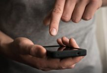 El pasado septiembre, la CBP pagó más de un millón de dólares por licencias de software para tener acceso a este tipo de datos de localización procedentes de celulares.