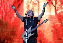 Eros Ramazzotti hizo vibrar este domingo al público bogotano, 22 años después de su última visita a Colombia