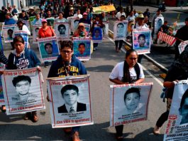 El Gobierno de Andrés Manuel López Obrador reabrió en diciembre de 2018 el caso y estableció la llamada Comisión Presidencial para la Verdad y Acceso a la Justicia en el caso Ayotzinapa.