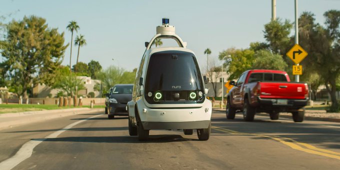 La autorizaci&oacute;n de NHTSA permitir&aacute; que Nuro empiece a desplegar en Houston las primera unidades del R2 para realizar entregas en los domicilios.