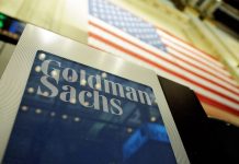 Goldman Sachs negocia con Amazon ofrecer préstamos a pequeñas empresas El grupo bancario Goldman Sachs está cerca de cerrar un acuerdo con Amazon para ofrecer préstamos a pequeñas empresas en Estados Unidos