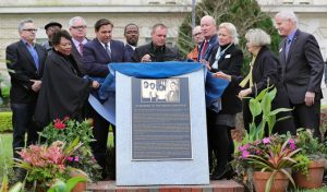 Ron DeSantis, inaugur&oacute; este viernes una placa en honor a cuatro afroamericanos, conocidos como los Groveland Four