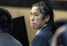 Jurado declara no culpable a mujer china que entró al club de Trump en Florida El jurado consideró que Jing no cometió un delito sino un "error" cuando, pese a las advertencias, se coló en Mar-a-Lago y se dedicó a tomar fotografías.