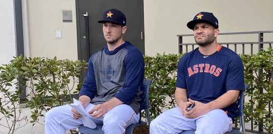 El venezolano José Altuve y el estadounidense Alex Bregman se disculparon públicamente este jueves por su participación en el escándalo de trampas y robo de señales con los Astros de Houston.