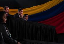 Guaidó dice que la detención de su tío no parará su lucha contra el Gobierno "El mensaje lo recibí y aquí está la respuesta: adelante y con fuerza", dijo Guaidó durante una rueda de prensa.