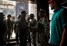 La Fuerza Armada Nacional Bolivariana venezolana informó este domingo que finalizaron los ejercicios castrenses realizados este fin de semana para probar "la defensa de las ciudades"