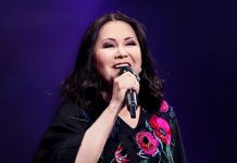 Ana Gabriel pide rezar por Chile en su emotivo retorno a Viña del Mar Puntual y con una eterna sonrisa, la "Diva de América", como se conoce a la cantautora mexicana Ana Gabriel, cantó este martes por cuarta vez en su carrera en el Festival de Viña del Mar