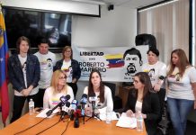 La familia del jefe de gabinete de Juan Guaidó, Roberto Marrero, exigió este viernes en Miami la liberación "inmediata" del opositor venezolano, cuya detención hace casi un año ha sido catalogada oficialmente como "arbitraria"
