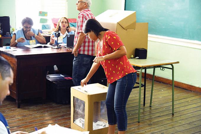 Los candidatos con mayor posibilidad son la excandidata vicepresidencial Carolina Mej&iacute;a, por el PRM; Domingo Contreras, por el PLD; y el veterano merenguero Johnny Ventura, de la Fuerza del Pueblo.