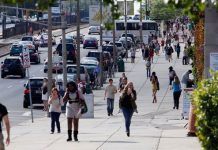 El informe policial indica que los agentes identificaron a las supuestas atacantes como mujeres blancas "que admitieron que habían estado bebiendo y actuaron de forma belicosa".