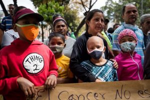 Ni&ntilde;os con c&aacute;ncer en M&eacute;xico ven peligrar su vida tras el grave problema de escasez de medicinas en algunas regione