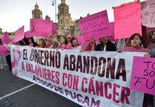 Pacientes de cáncer y VIH libran doble batalla: contra enfermedad y escasez El desabastecimiento, de acuerdo con los manifestantes, se ha mantenido ya por años, pero ha sido en los últimos meses que se ha recrudecido la situación.