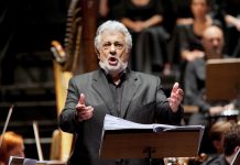 Hace poco más de seis meses, el tenor español Plácido Domingo (1941) era el "legendario", el "superstar", el "operaholic", el que colgaba el cartel de "sold out" en todo EE.UU