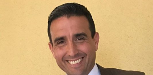 "Después de hablar con él, le pedí su renuncia. La investigación debe seguir su curso", remarcó el alcalde.