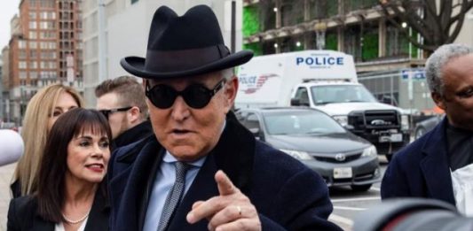 Libertario, libertino y admirador del expresidente de Estados Unidos Richard Nixon (1969-1974) es como se ha definido a sí mismo Roger Stone