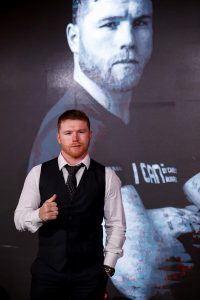 El boxeador mexicano Sa&uacute;l 'Canelo' &Aacute;lvarez, quien ha ganado t&iacute;tulos mundiales en cuatro divisiones diferentes, asegur&oacute; este mi&eacute;rcoles que su regreso al cuadril&aacute;tero ser&aacute; el 2 de mayo con rival por confirmar.