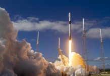 La compañía SpaceX pospuso para el lunes el lanzamiento al espacio de su quinto lote de 60 satélites Starlink desde Florida