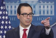 El ministro de Economía argentino, Martín Guzmán, y el secretario del Tesoro de Estados Unidos, Steve Mnuchin, tuvieron este domingo un encuentro "productivo" en la cumbre de ministros de Finanzas del G20 en Riad