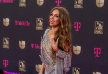 Thalía vuelve a sorprender cantando al desamor, ahora con el dúo Río Roma La icónica cantante mexicana Thalía volvió a sorprender a sus seguidores este viernes con la publicación "Lo siento mucho", una canción sobre una dura ruptura