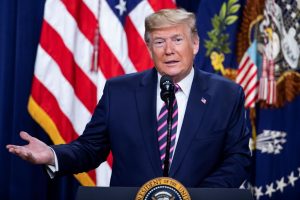 El presidente Donald Trump defendi&oacute; este domingo su decisi&oacute;n de vetar la entrada a EE.UU. a los extranjeros procedentes de China